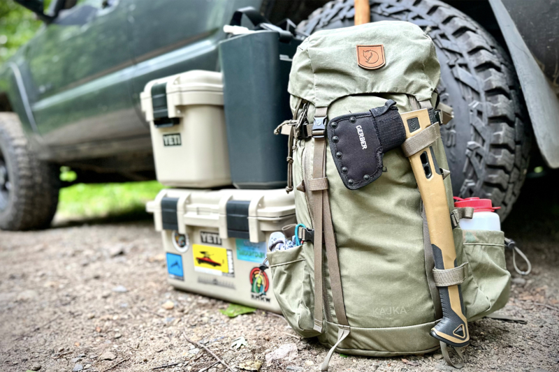 Fjallraven Kajka 35 Review: Wooden Stays Support This Durable Backpack